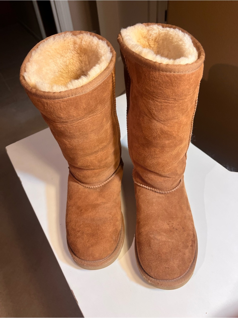 Classic Ugg Chestnut Suede Mid-Calf Boots - Women Size 7